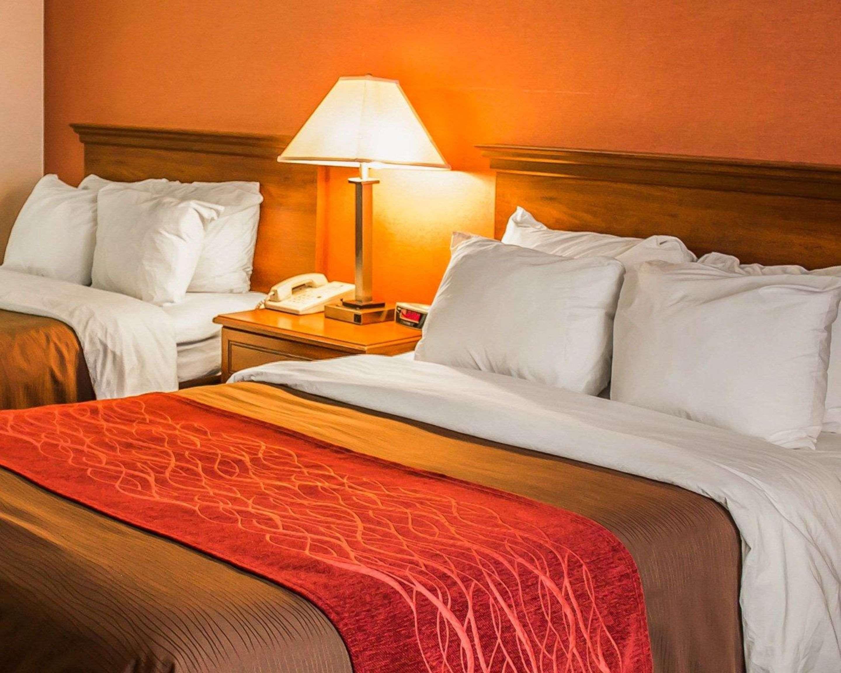 Quality Inn East Liverpool Eksteriør billede