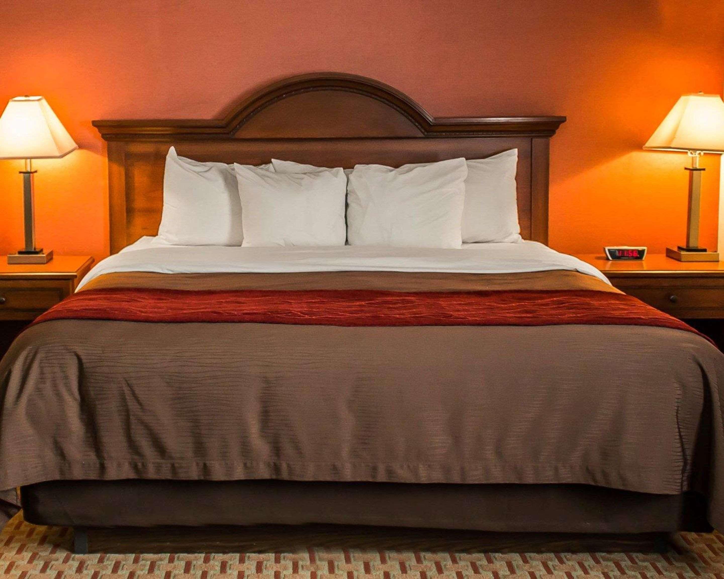 Quality Inn East Liverpool Eksteriør billede