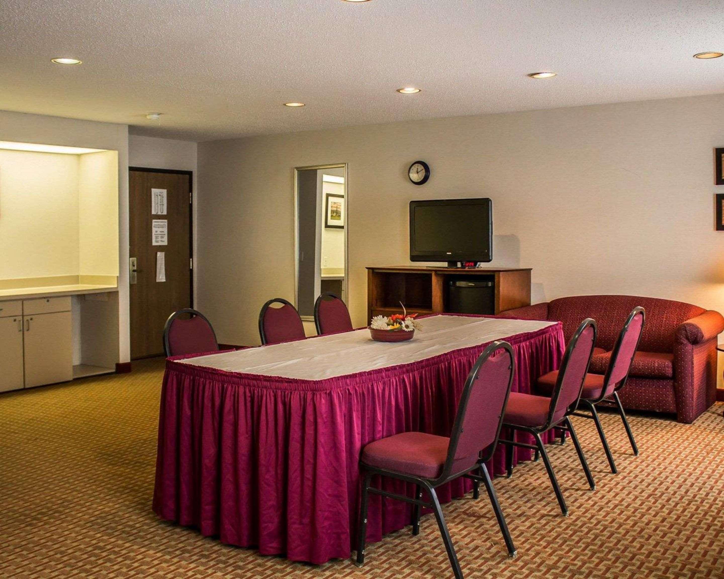 Quality Inn East Liverpool Eksteriør billede